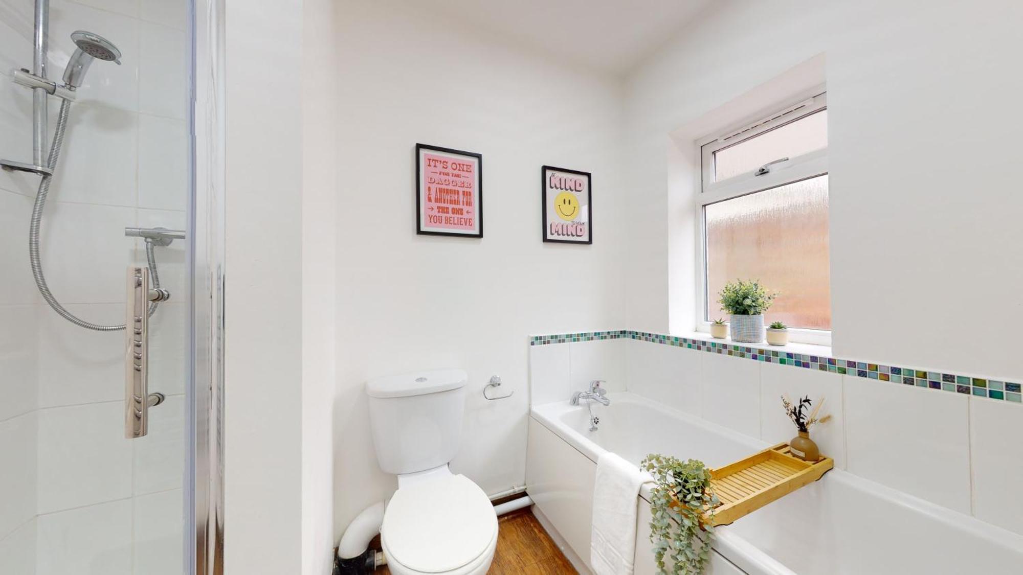 Cosy Cardiff Apartment And Patio ภายนอก รูปภาพ