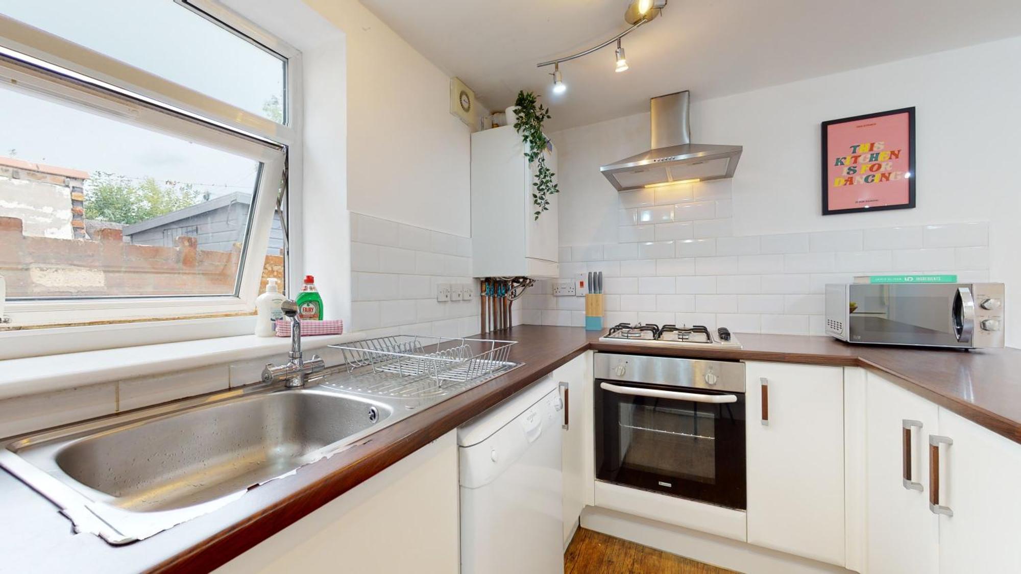 Cosy Cardiff Apartment And Patio ภายนอก รูปภาพ