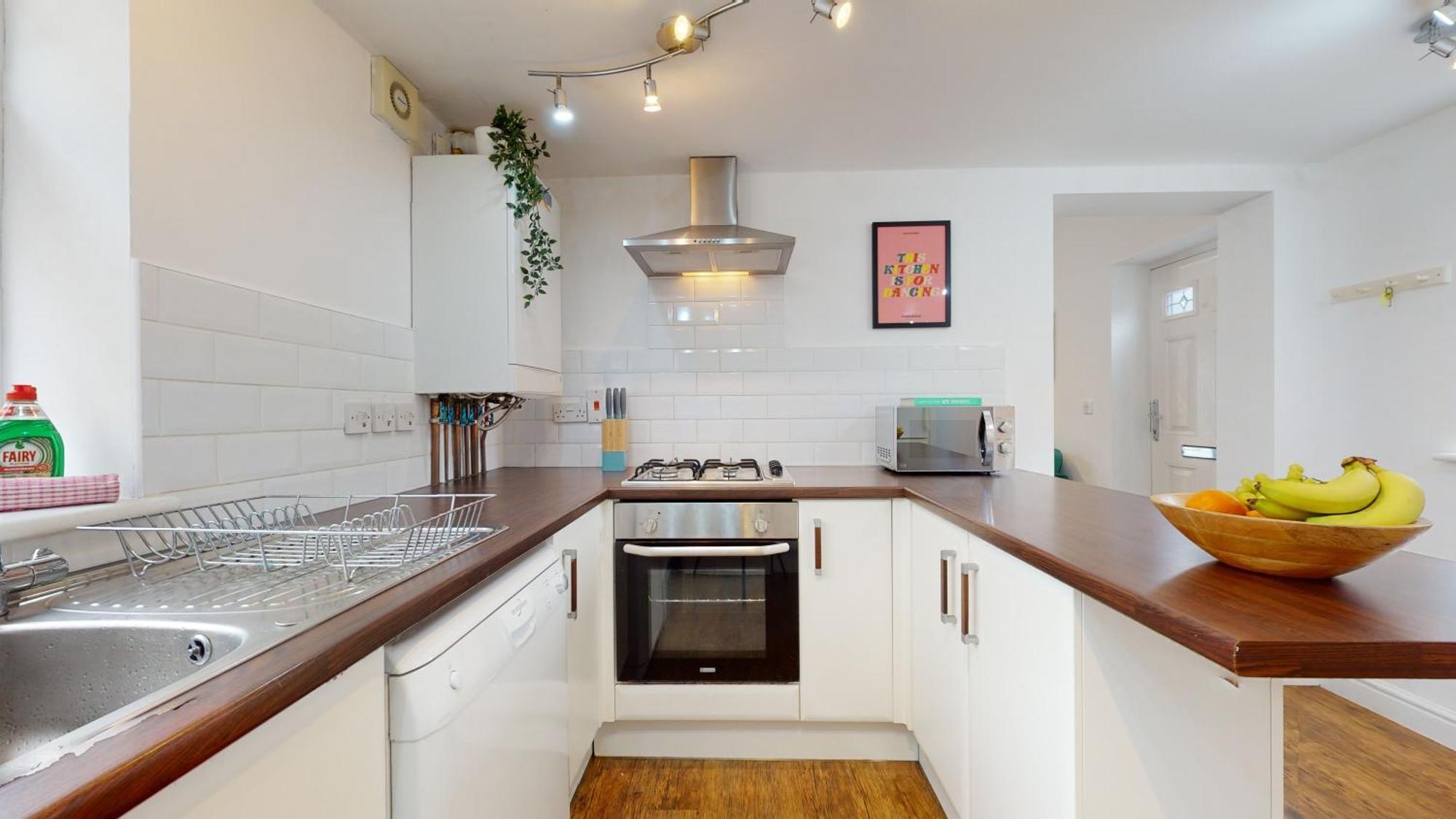 Cosy Cardiff Apartment And Patio ภายนอก รูปภาพ