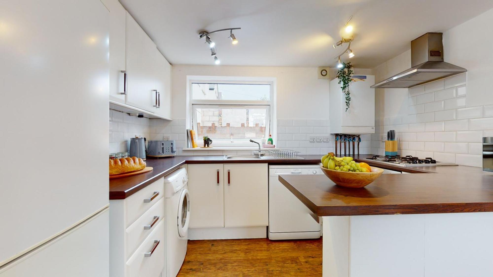 Cosy Cardiff Apartment And Patio ภายนอก รูปภาพ