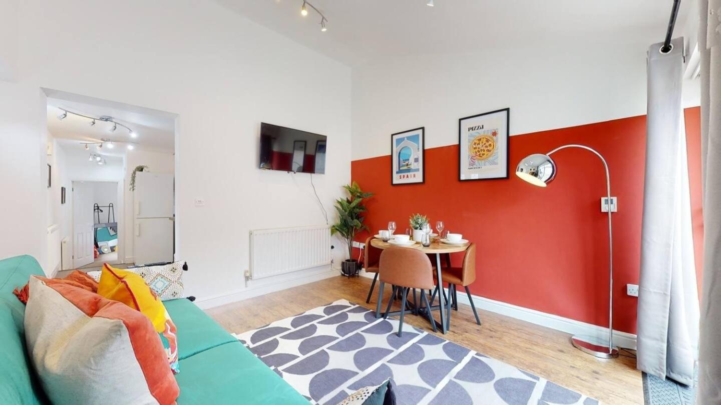 Cosy Cardiff Apartment And Patio ภายนอก รูปภาพ